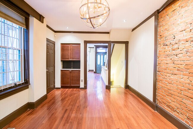 Photo - Charming Three Bed Point Breeze Townhome
