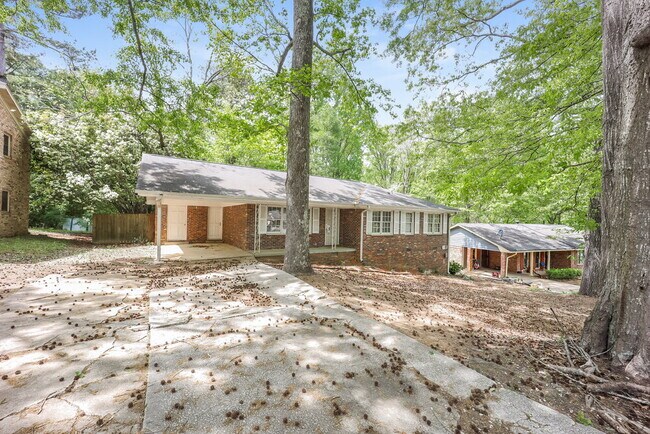 Photo - 3639 Telstar Dr House