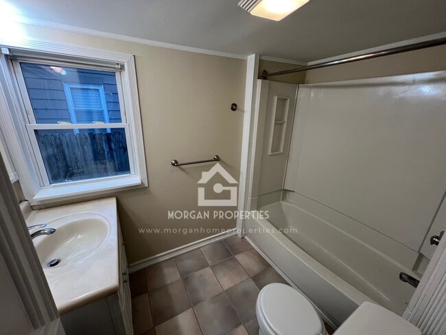 Photo - 501 Taylor St