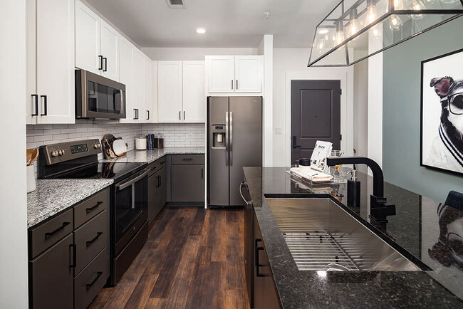 Interior Photo - z-022625-Cortland West Nashville Rental