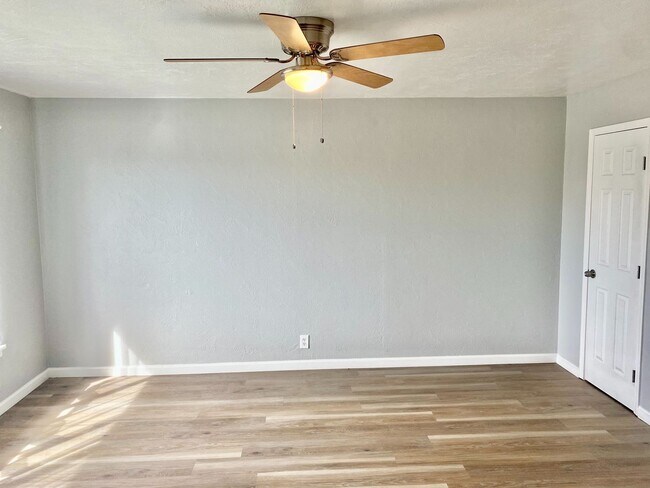 3415-3417 E Terrace Ave - 3415-3417 E Terrace Ave Unidad 3417 E Terrace Ave