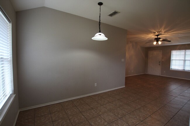 Photo - Coming Soon! 2 Bedroom Duplex in Lindale! Unit 16988 Loring Ln