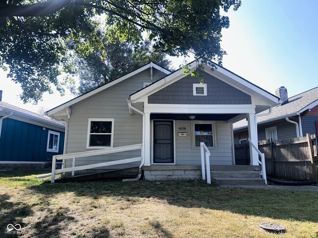 Building Photo - 2921 E Brookside Ave