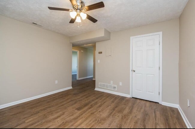 Photo - 431 Garden City Dr