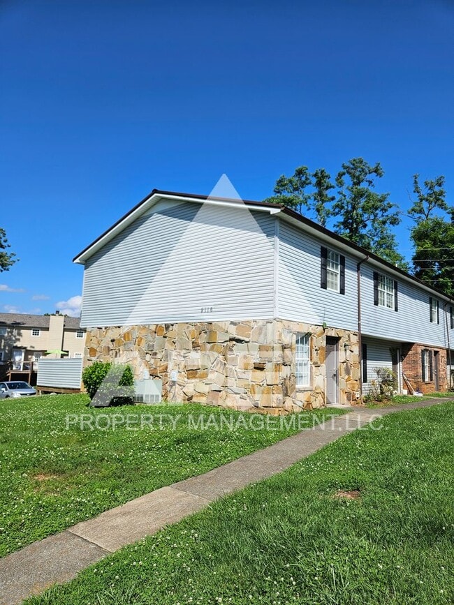 Photo - 9116 Cedarpark Ln NW