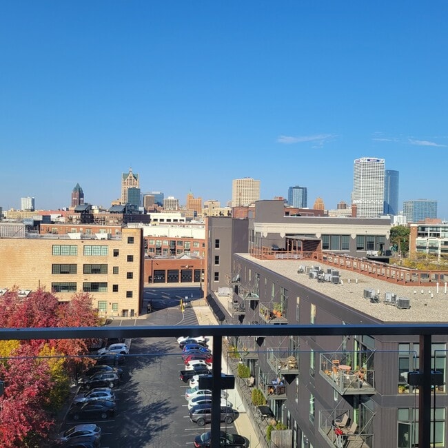 Oregon Apartments Milwaukee, WI