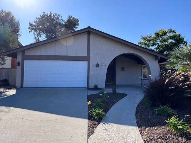 Photo - 17824 Cabela Dr