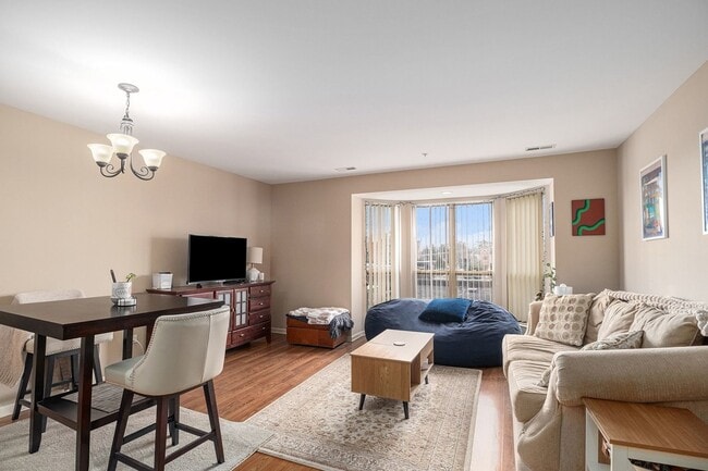 Photo - 57 E Hattendorf Ave Unit 304