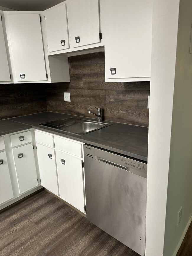 Photo - 3164 Central Ave