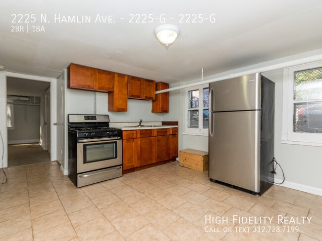 Photo - 2225 N Hamlin Ave Unit 2225-G