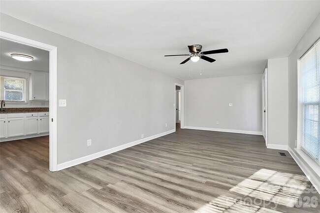 Photo - 2429 Marlowe Ave