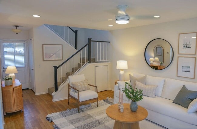Photo - 3 bdrm 2 bath Townhome