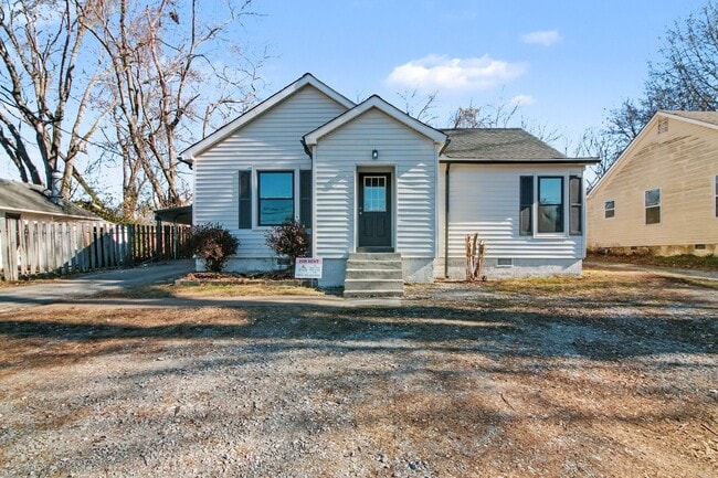 Building Photo - 424 Bell Ave