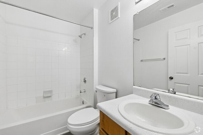 Avon George 3 BR, 2 BA - 1,155 SF - Bathroom