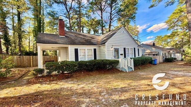 Photo - Charming 3 Bedroom 2 Bath Cottage style