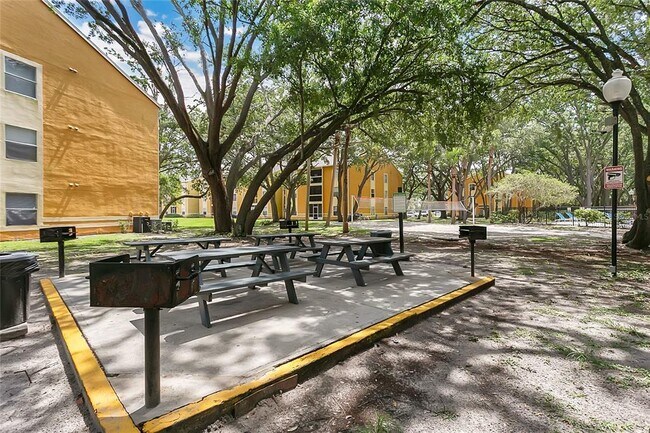 Photo - 5263 Images Cir Unit 306