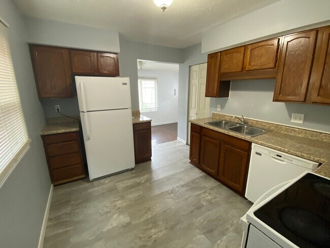 Photo - 2404 S Whittier Ave