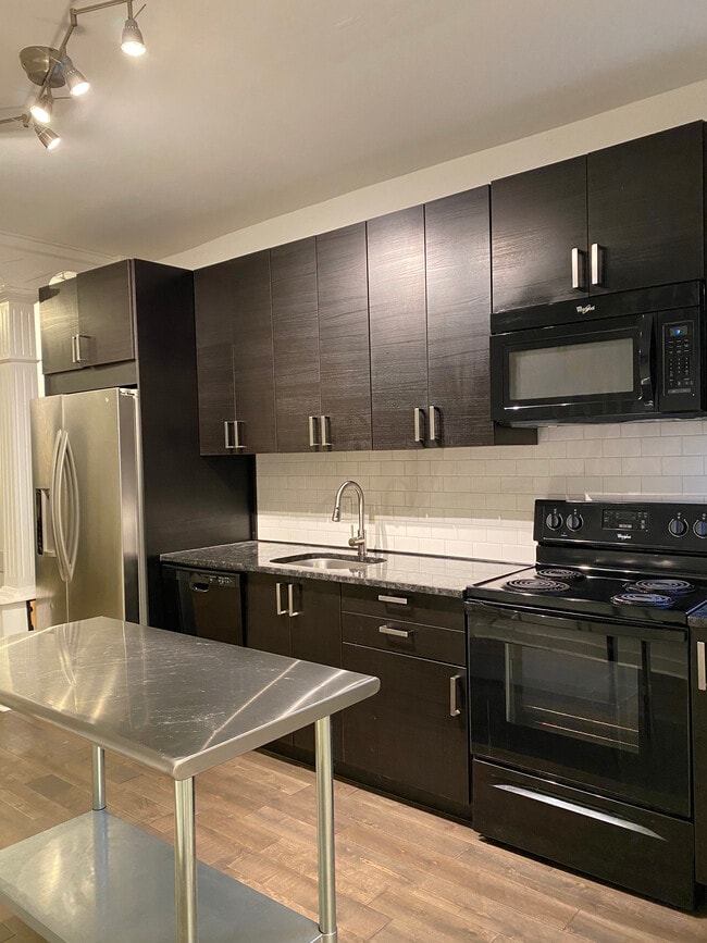 Building Photo - 808 N Union St Rental
