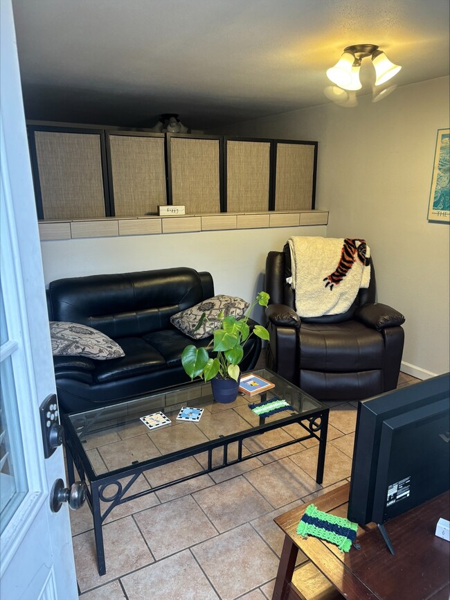 Photo - 1409 N 40th St Unidad B