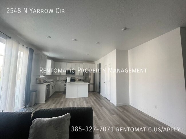 Photo - 2548 Yarrow Cir