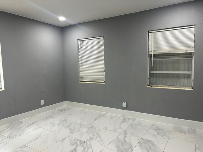 Photo - 2218 Roosevelt St Unit 2218