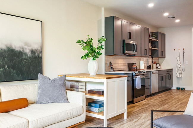 Photo - NOVEL West Midtown by Crescent Communities Apartments