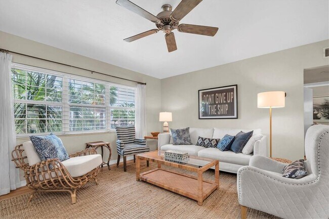 Photo - 1800 Pass a Grille Way Unidad 3