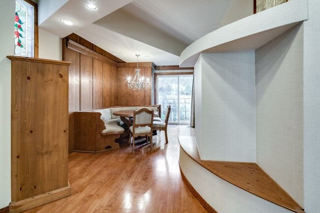 Photo - Spacious Three Bedroom Graduate Hospital Home w/ Roof Deck!