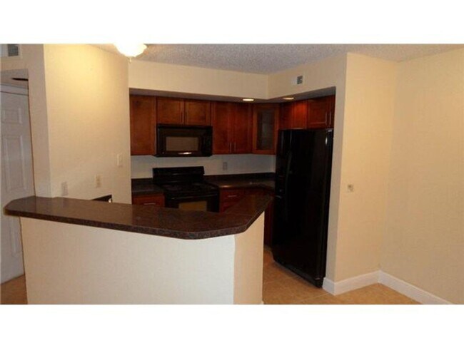 Photo - Remodeled 2 Bedroom / 2 Bathroom Condo wit... Unit 1012