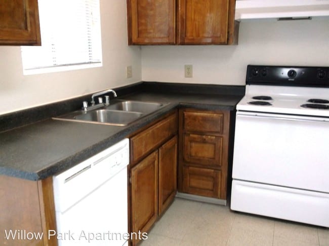 Photo - Willow Park Apartments