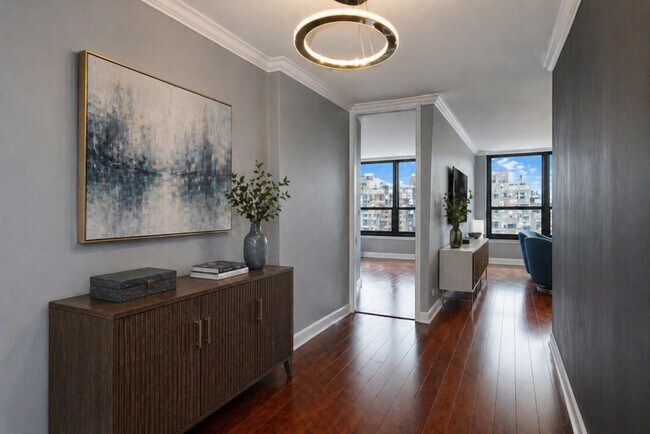 Photo - 1030 N State St Unit 11C