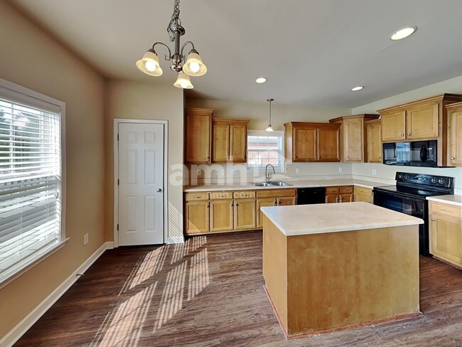 Photo - 3016 Sommette Dr