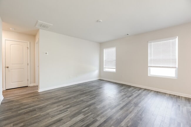 Photo - 532 Bella Casa Run