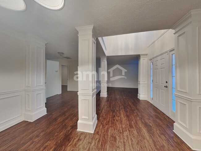 Photo - 6372 Daniell Springs Dr