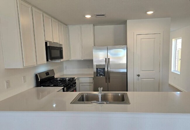 Photo - 430 Southern Magnolia Wy