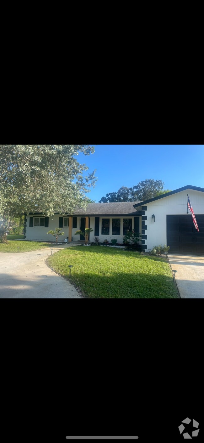 Building Photo - 3712 Lowson Blvd Rental