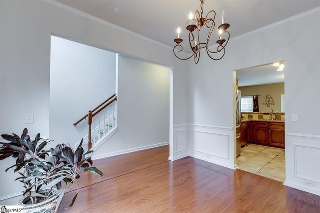 Photo - 14 Farmbrook Way