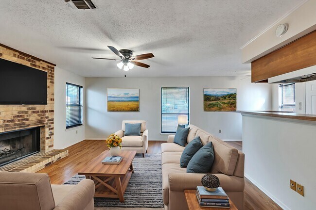 Photo - 3002 Breeze Terrace