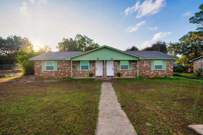 Photo - 4816 Tradewinds Dr Townhome