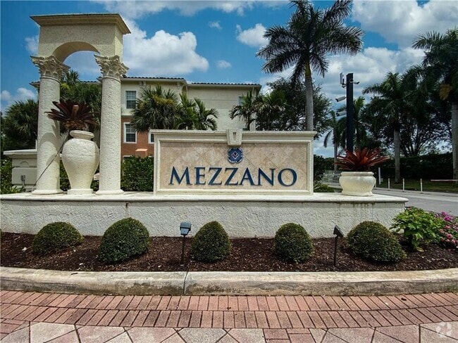 Building Photo - 9833 Baywinds Blvd Unit 7102 Rental