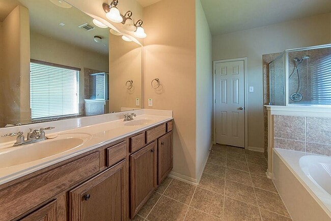 Photo - 28114 Helmsman Knolls Dr