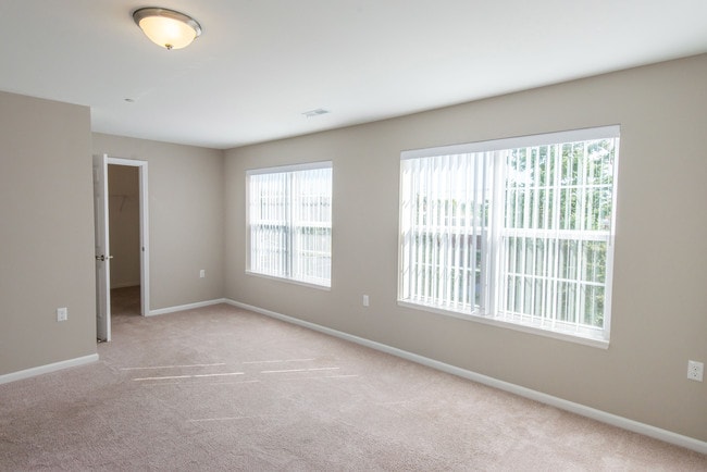 Master Bedroom - Silver Lake Hills