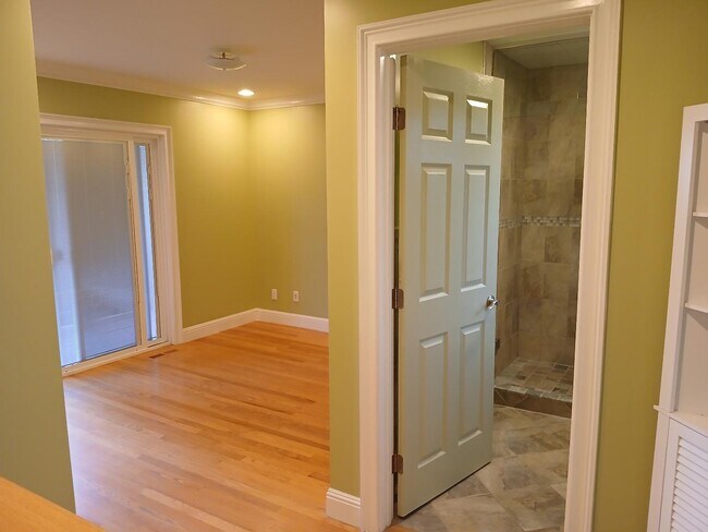 Photo - 421 Columbus St