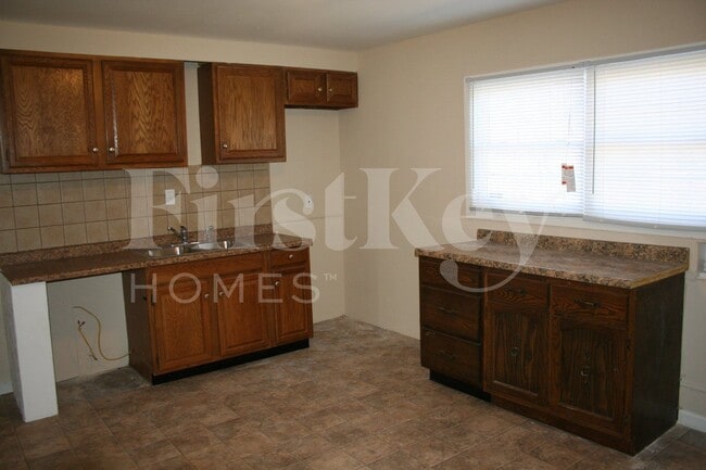 Photo - 9538 E 39th St