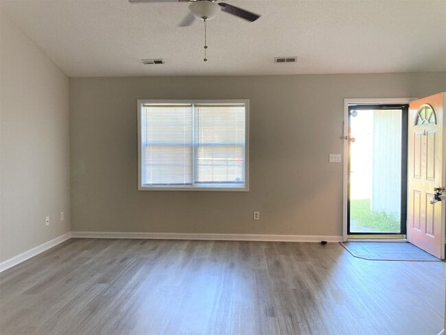 711 Covington Ct