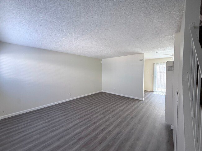 Building Photo - 671 Military E