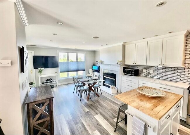 Photo - 166 Quincy Shore Dr