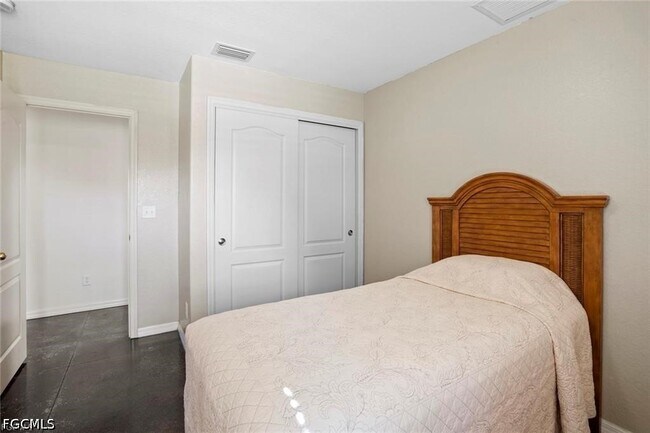 Photo - 2032 NW 5th St