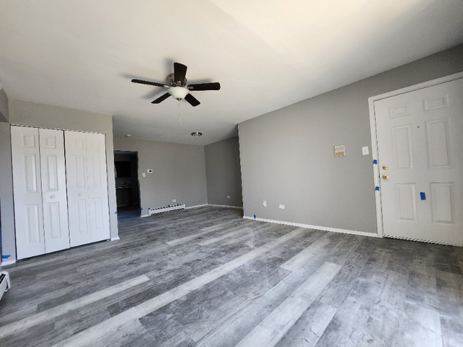Building Photo - 21907 Jeffrey Ave Rental