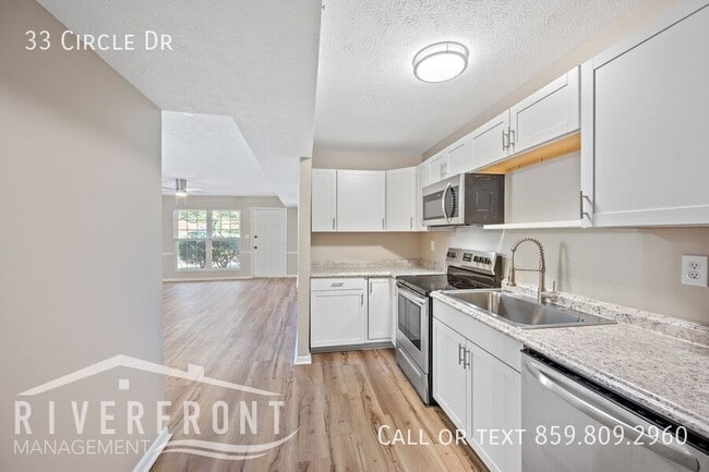 Photo - 33 Circle Dr